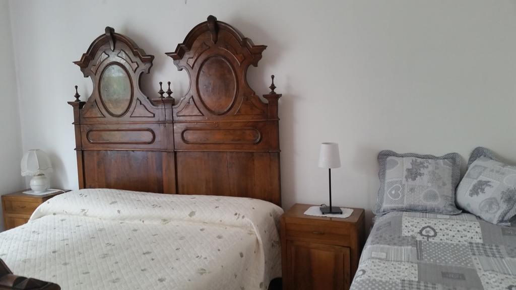 Apartment Iseo Lake Sale Marasino Zimmer foto